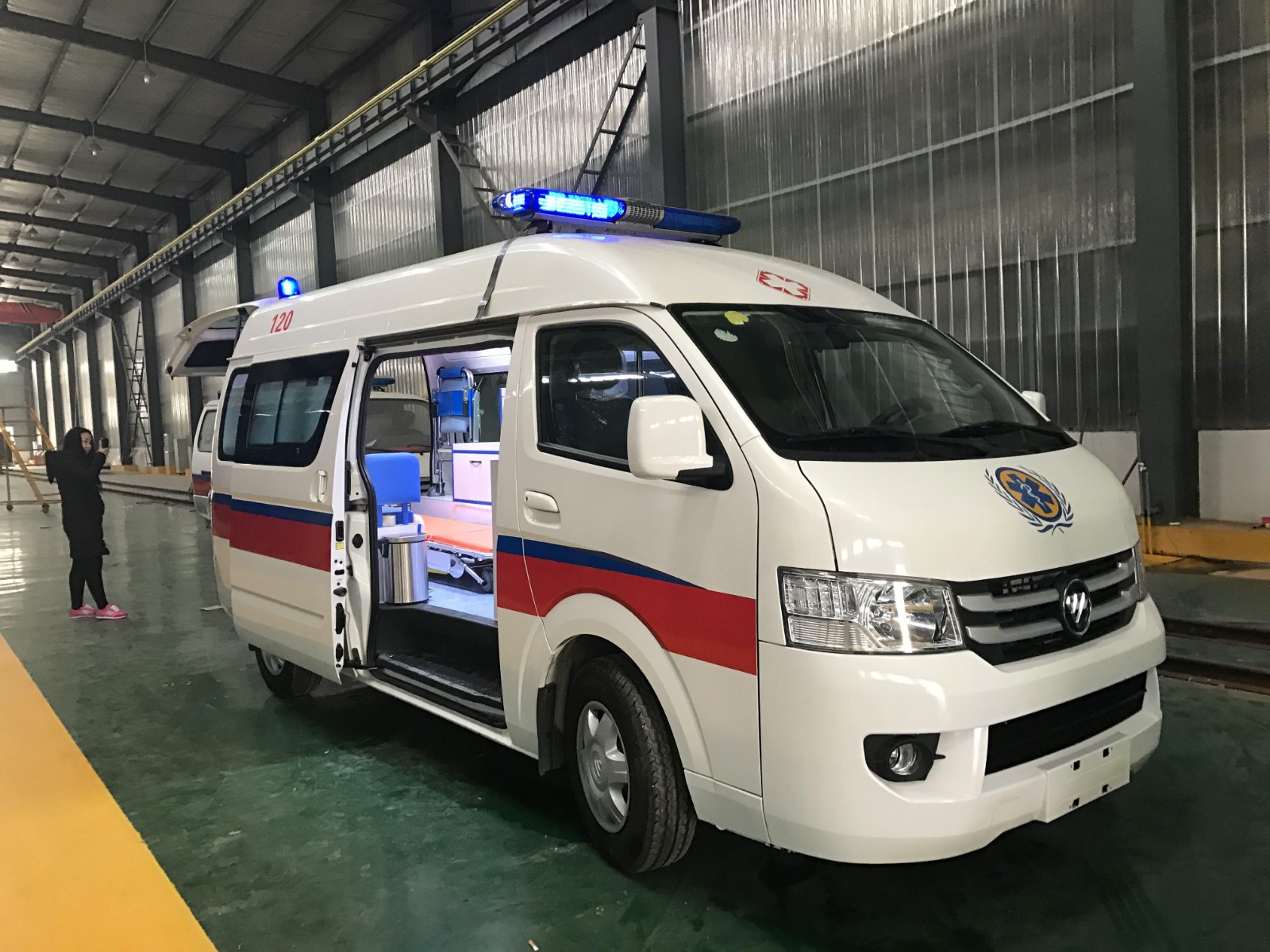 碌曲县救护车转院